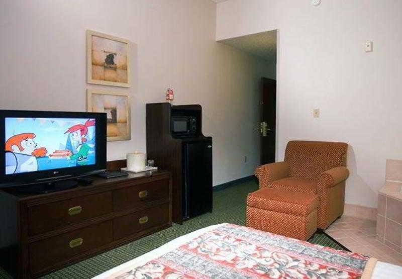 Courtyard Lafayette Airport Hotel Quarto foto