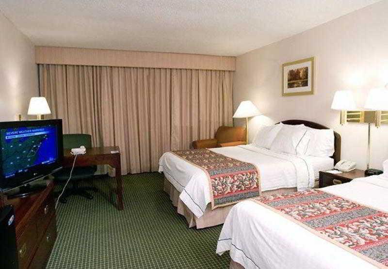 Courtyard Lafayette Airport Hotel Quarto foto